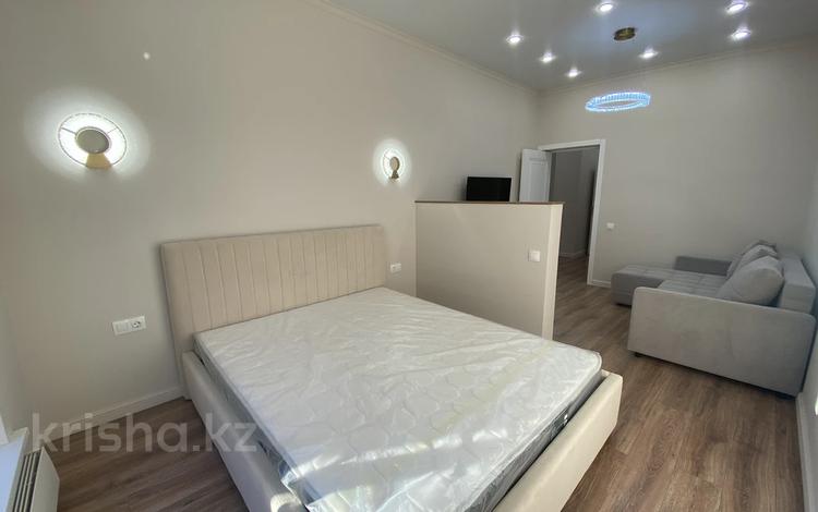 1-бөлмелі пәтер, 50 м², 3/14 қабат ай сайын, Манаса 109а, бағасы: 350 000 〒 в Алматы, Алмалинский р-н — фото 15