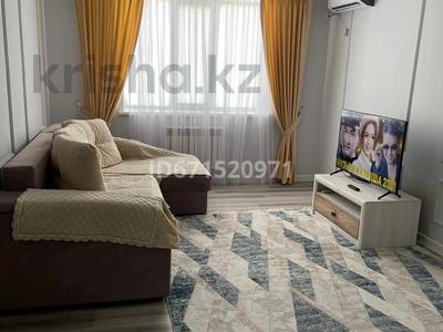 2-бөлмелі пәтер · 74 м² · 6/10 қабат, мкр Нурсая 15, бағасы: 250 000 ₸ в Атырау