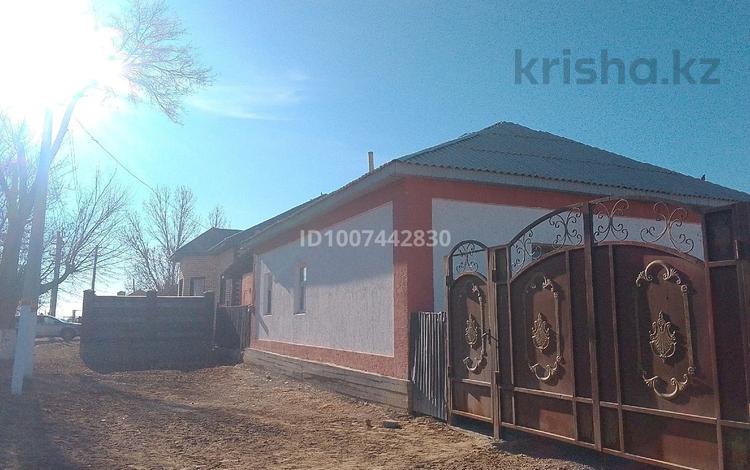 Жеке үй · 5 бөлме · 120 м² · 10 жүзд., Абай 25 — Медпункт тура қасында.акимат қасында 2 садик бар қасында, бағасы: 13.5 млн ₸ в  — фото 2