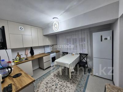1-комнатная квартира · 42 м² · 1/9 этаж, Мкр. Бирлик 10 за 17.3 млн 〒 в Талдыкоргане, военный городок Улан