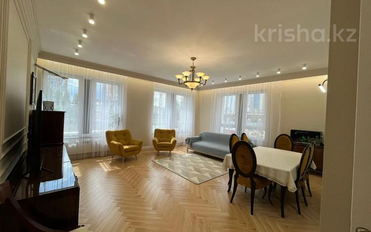 4-комнатная квартира, 151.2 м², 3/8 этаж, Сарайшык — 2 паркинга в цене