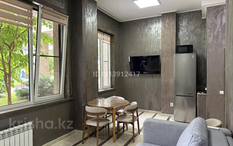 1-бөлмелі пәтер · 35 м² · 1/7 қабат, Горный Гигант ш/а. 92, бағасы: 350 000 ₸ в Алматы, Медеуский р-н — фото 2