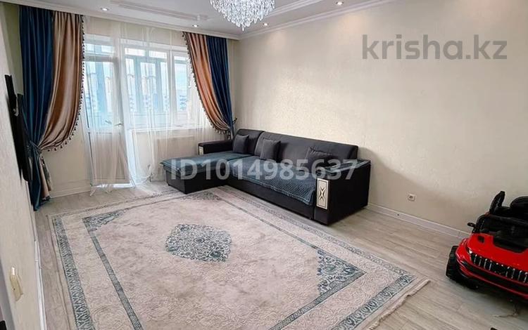 3-бөлмелі пәтер · 80 м² · 9/10 қабат, Юго-Восток ш/а., проспект шахтеров 70 — Шахтеров таттимбета, бағасы: ~ 33.5 млн ₸ в Караганде, Казыбек би р-н — фото 2