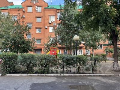 3-комнатная квартира · 130 м² · 5/5 этаж, Ескалиева 293 за 270 000 ₸ в Уральске