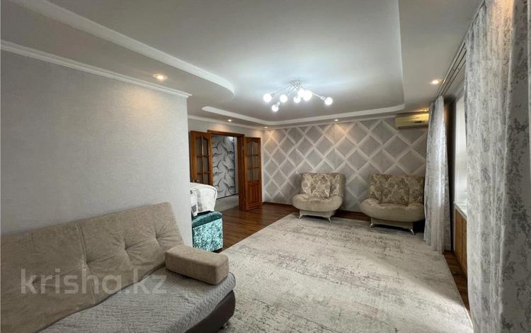 3-бөлмелі пәтер · 74 м² · 8/9 қабат, ул. Ермекова, бағасы: 24.5 млн ₸ в Караганде, Казыбек би р-н — фото 3