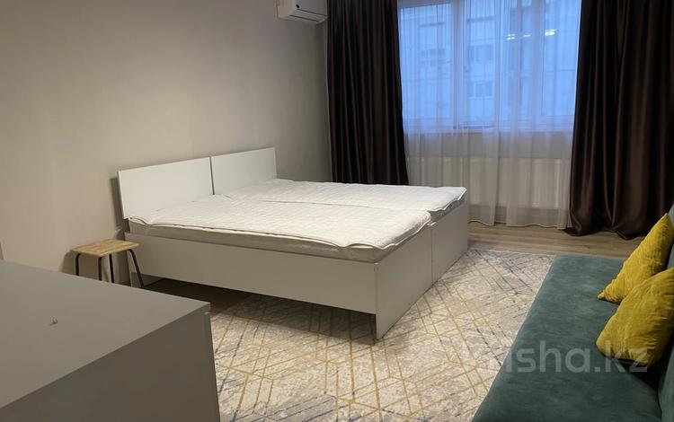 2-комнатная квартира · 65 м² · 17/19 этаж, Брусиловского 167 за 320 000 ₸ в Алматы, Алмалинский р-н — фото 2