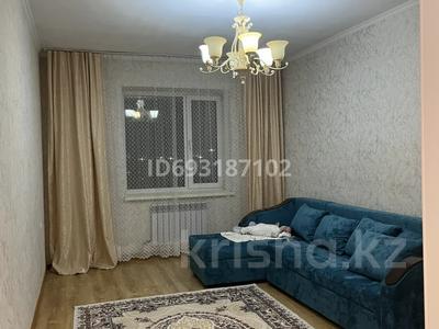 2-комнатная квартира, 64 м², 2/5 этаж помесячно, Есенберлина за 160 000 〒 в Усть-Каменогорске