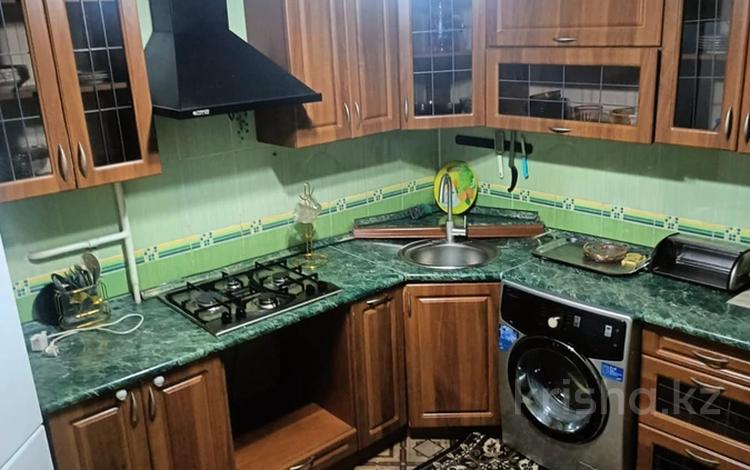 2-бөлмелі пәтер · 60 м² · 1 қабат, Клара Цепкина 74, бағасы: 250 000 ₸ в Алматы, Турксибский р-н — фото 2