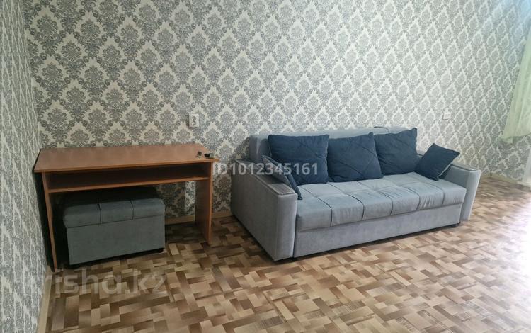 1-бөлмелі пәтер · 35 м² · 4/5 қабат, проспект Сатпаева 52, бағасы: 150 000 ₸ в Усть-Каменогорске — фото 2