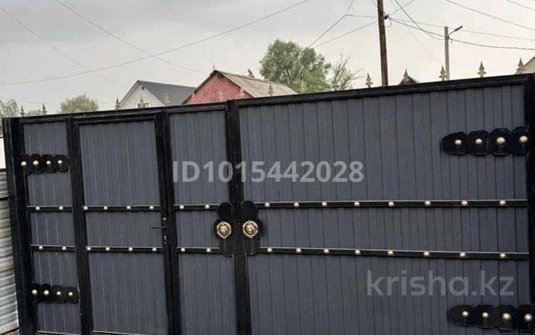 Отдельный дом · 4 комнаты · 100 м² · 7.25 сот., мкр Алгабас 10 — Онгарсынова-Шубартал за 65 млн ₸ в Алматы, Алатауский р-н — фото 2