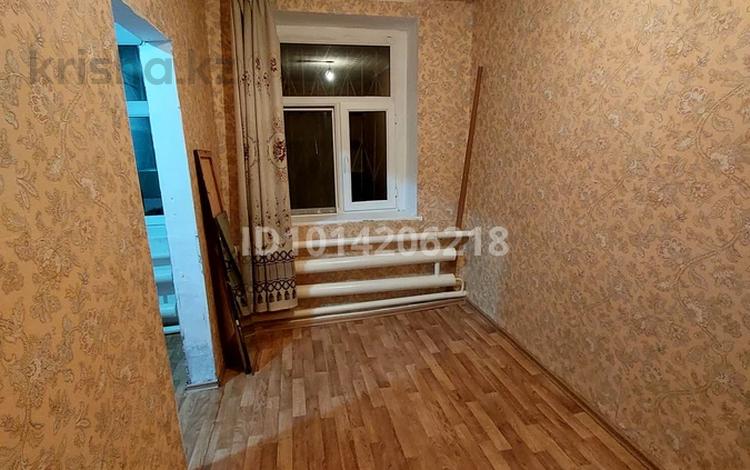 1-комнатная квартира · 12 м², Курмангалиева 1/2 за 35 000 ₸ в Уральске — фото 2