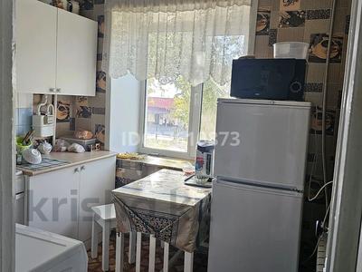 2-комнатная квартира, 45 м², 2/5 этаж, 3мкр 29 — Магазин &quot;Меркурий&quot; за ~ 9.8 млн 〒 в Шемонаихе