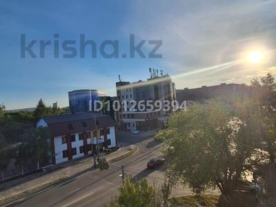 3-бөлмелі пәтер · 60 м² · 5/9 қабат, Бурова 6 — Напротив бизнес центра Султан, бағасы: 3 000 ₸ в Усть-Каменогорске