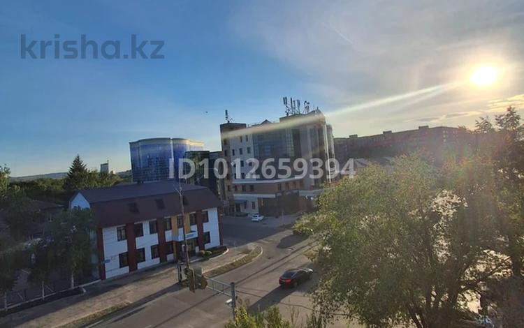 3-бөлмелі пәтер · 60 м² · 5/9 қабат, Бурова 6 — Напротив бизнес центра Султан, бағасы: 3 000 ₸ в Усть-Каменогорске — фото 2