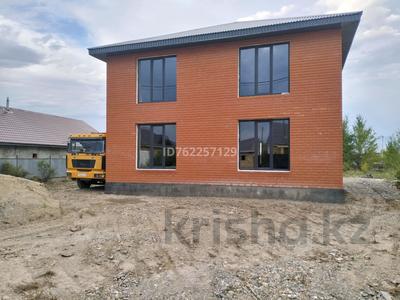 Отдельный дом · 4 комнаты · 200 м² · 10.68 сот., Кашаубаева за 40 млн 〒 в Усть-Каменогорске