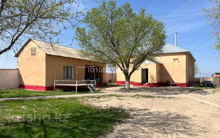 Отдельный дом · 5 комнат · 110 м² · 24 сот., Наурыз 1 — Арыс қаласына 25км қашықтықта темір жол бойында за 6 млн ₸ в Арыси — фото 2