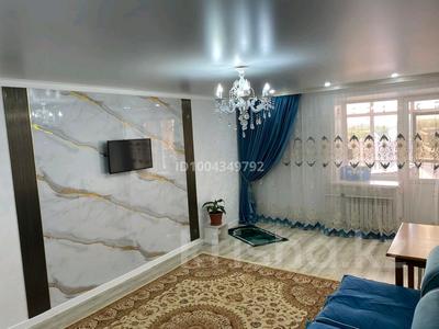 3-комнатная квартира · 97 м² · 5/5 этаж, 2я кирпичная 2/1 — Кизатова пересечении Кирпичная за 45 млн 〒 в Петропавловске