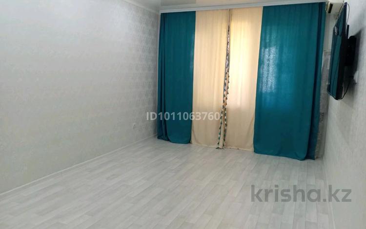 2-бөлмелі пәтер · 45 м² · 4/5 қабат, мкр Строитель 21 — Рядом 5 школа, 9 школа, садик берёзка, бағасы: 16 млн ₸ в Уральске — фото 11