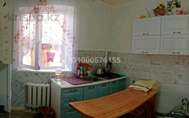 1-комнатная квартира · 30.1 м² · 1/2 этаж, Толстого — Толстого за 9.7 млн ₸ в Уральске — фото 2