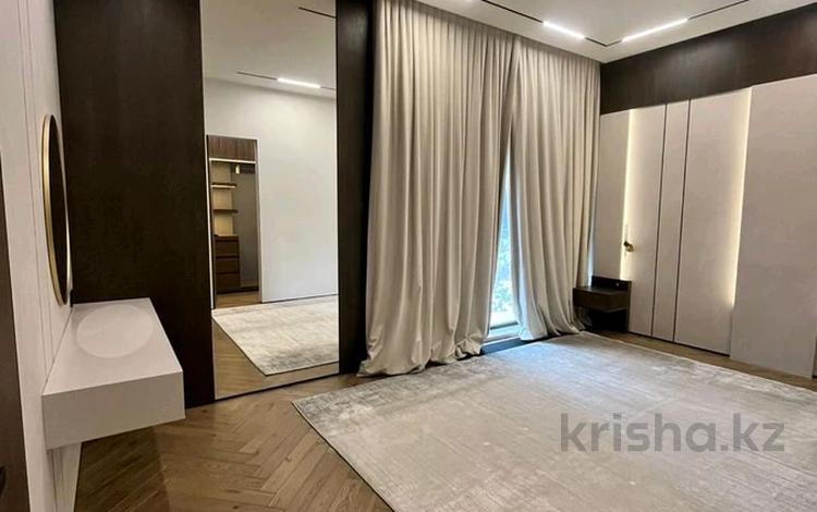 4-комнатная квартира · 164 м² · 2/5 этаж, Амман 21 за 470 млн ₸ в Астане — фото 30