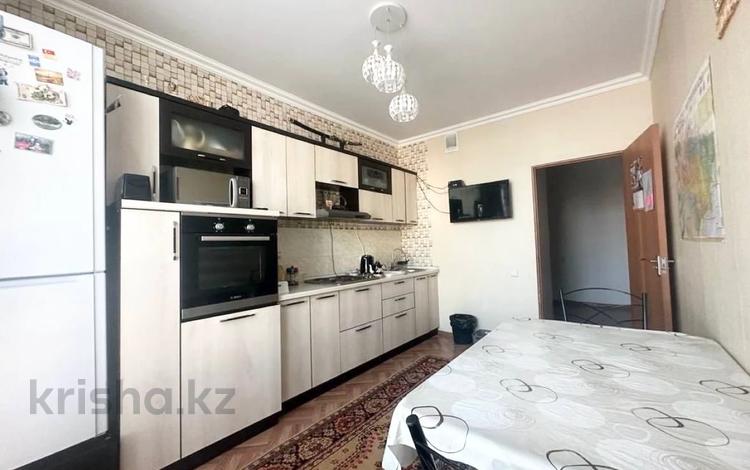 3-комнатная квартира · 100 м², Кургальжинское 31 за 280 000 ₸ в Астане, Есильский р-н — фото 2