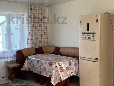 Дом · 4 комнаты · 100 м², Мкр Молбаза ул Жастар 4 — Озеро Чебаче за 50 000 〒 в Бурабае