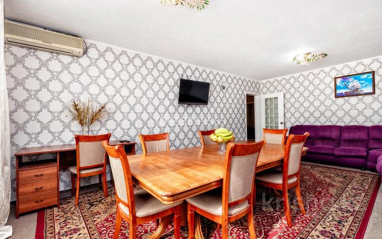 3-комнатная квартира · 120 м², Самал 8 за 20 000 ₸ в Астане, Сарыарка р-н — фото 2