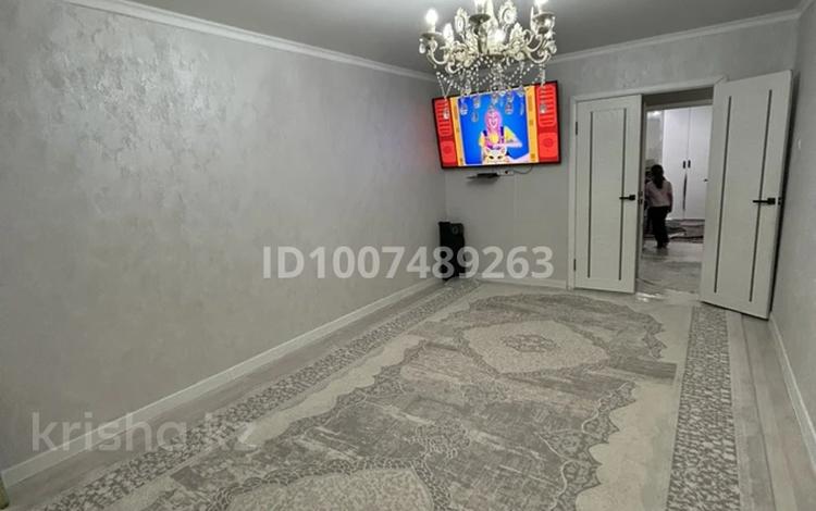 3-бөлмелі пәтер · 60 м², Оркен 54, бағасы: 10 млн ₸ в Жанаозен — фото 2