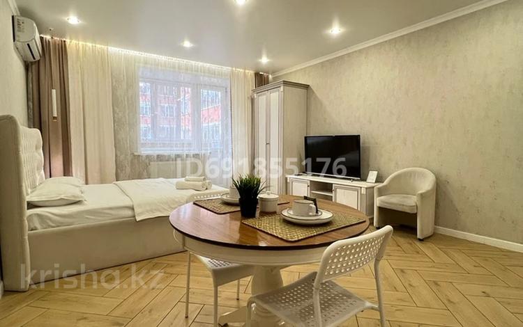 1-комнатная квартира · 45 м² · 6/9 этаж, Байзакова 133 — ТД Квазар, ТД Мирас, Центральная Мечеть за 14 000 〒 в Павлодаре — фото 22