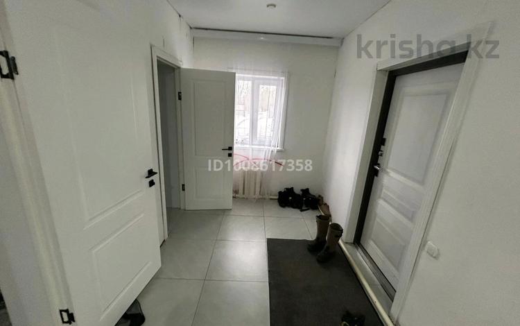 Часть дома · 3 комнаты · 130 м² · 6 сот., Семейпалатинская алея 27 — Алея кедровая за 25 млн ₸ в Павлодаре — фото 2