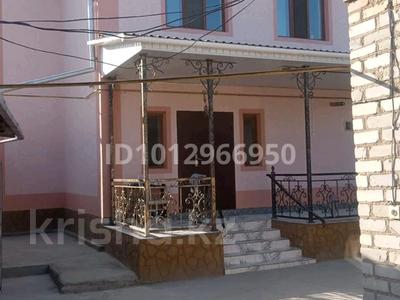 Отдельный дом · 10 комнат · 320 м² · 6 сот., Абуова 61 — Пересечение улицы Журбы (сзади скорой помощи ) за 65 млн ₸ в 