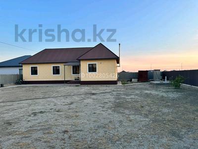 Отдельный дом · 3 комнаты · 95 м² · 8 сот., мкр Бирлик-2, 22 8 за 22 млн ₸ в Атырау