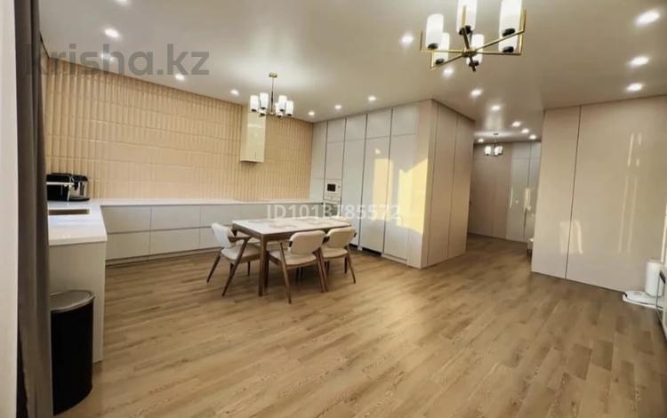 4-бөлмелі пәтер · 167 м² · 4/10 қабат, Байтурсынова 17, бағасы: 127 млн ₸ в Астане, Сарайшык р-н — фото 2
