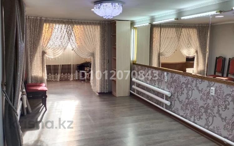 Свободное назначение · 80 м² за 170 000 ₸ в Актобе, мкр Шанхай — фото 2