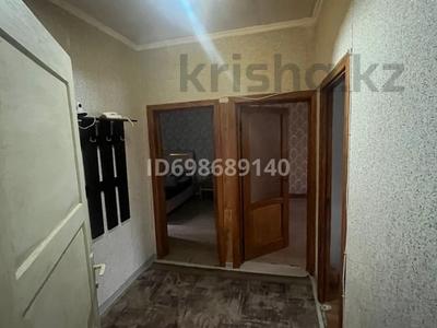 2-бөлмелі пәтер · 55 м² · 3/5 қабат · ай сайын, мкр Айнабулак-2 53, бағасы: 200 000 〒 в Алматы, Жетысуский р-н