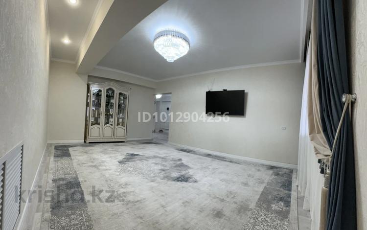 3-комнатная квартира · 100 м² · 3/5 этаж, 5 64/2 за 30 млн ₸ в Жанаозен — фото 2