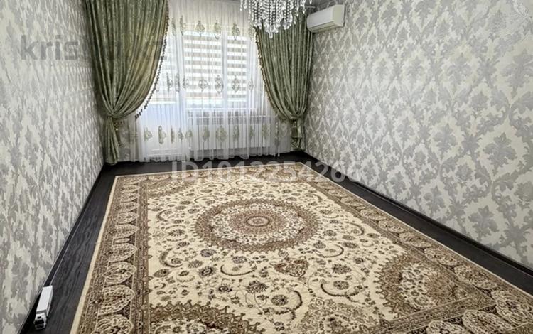4-бөлмелі пәтер · 107 м² · 4/5 қабат, Мкр. Коктем 1А, бағасы: 19 млн ₸ в Жанаозен — фото 2