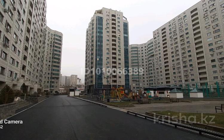 3-комнатная квартира · 100 м² · 10/16 этаж, Абая 150/230 за 68 млн ₸ в Алматы, Бостандыкский р-н — фото 2