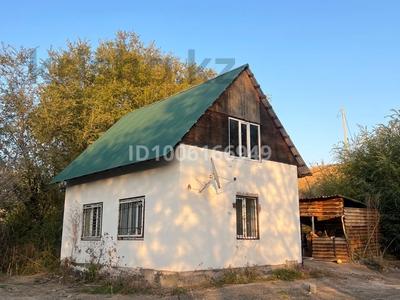 Дача · 2 комнаты · 50 м², мкр Жас Канат, Кайрат 172 172 — Возле реки Малая Алматинка за 50 000 〒 в Алматы, Турксибский р-н