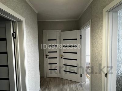 3-бөлмелі пәтер · 63 м² · 5/5 қабат, мкр. Зачаганск пгт, 25-й Чапаевской дивизии, бағасы: 21 млн ₸ в Уральске