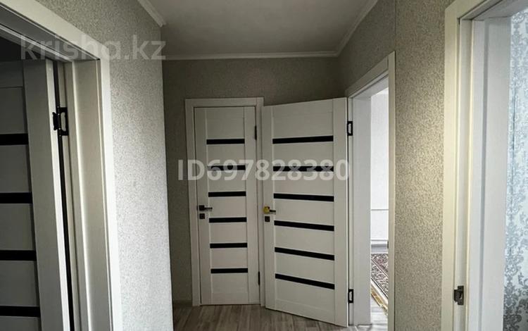 3-бөлмелі пәтер · 63 м² · 5/5 қабат, мкр. Зачаганск пгт, 25-й Чапаевской дивизии, бағасы: 21 млн ₸ в Уральске — фото 2