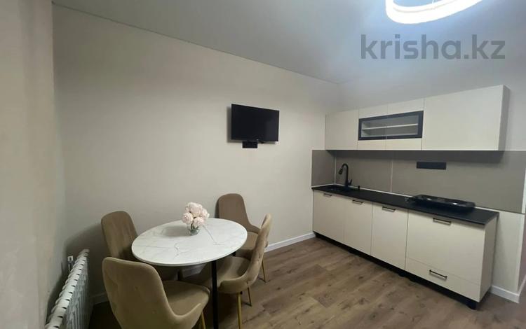 2-комнатная квартира · 43 м² · 1/7 этаж, мкр Юго-Восток, Муканова 51 за 21.5 млн ₸ в Караганде, Казыбек би р-н — фото 9