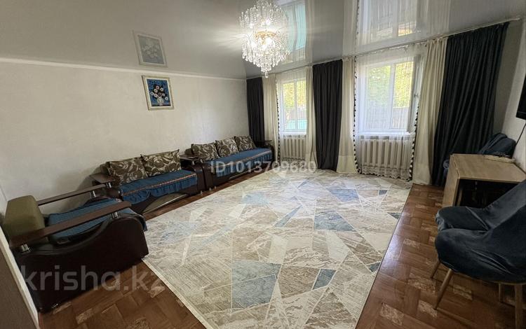 Отдельный дом · 4 комнаты · 62.5 м² · 10 сот., 3 лодочная 123д — 35 мкрн за 18 млн ₸ в Семее — фото 2