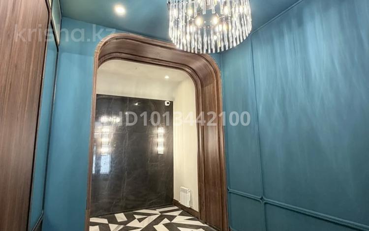 3-бөлмелі пәтер · 90 м² · 4/8 қабат, Мангилик Ел 68б — Большая мечеть напротив, бағасы: 70 млн ₸ в Астане, Есильский р-н — фото 2
