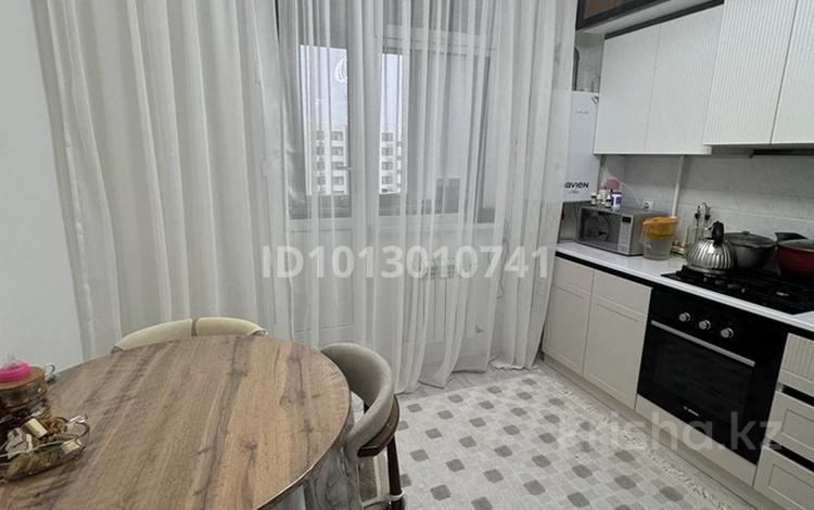 4-комнатная квартира · 106 м² · 4/5 этаж, Шапагат 11 за 43 млн ₸ в Таразе — фото 2