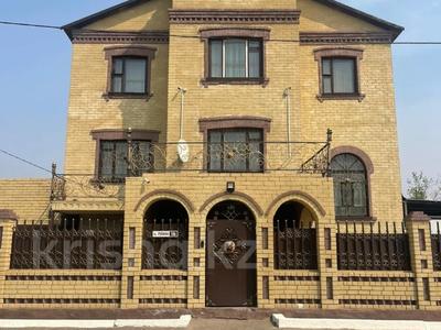 Отдельный дом • 9 комнат • 260 м² • 8 сот., Рубаева 18 за 70 млн 〒 в Павлодаре
