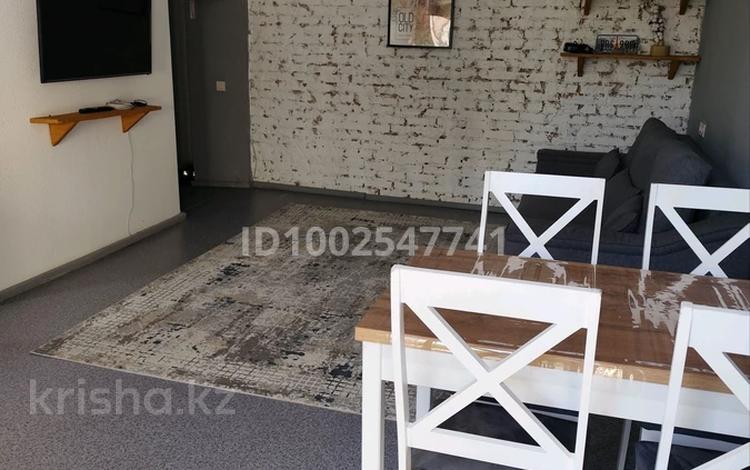 2-комнатная квартира · 38 м², Чехова 69 — ЦДК за 200 000 〒 в Усть-Каменогорске — фото 2