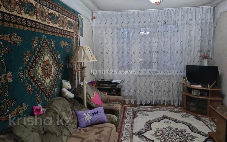 2-бөлмелі пәтер · 44 м² · 3/5 қабат, мкр Жайлау, бағасы: 15 млн ₸ в Таразе — фото 2