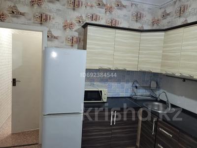 2-комнатная квартира, 58 м², 2/5 этаж помесячно, Шнос — Возле Садика Карлыгаш и школа Байтурсынов за 100 000 〒 в Туркестане