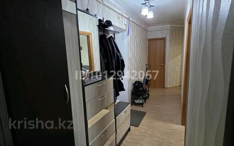 2-бөлмелі пәтер · 60 м² · 2/5 қабат, Радищева 33А — Новый мечети, бағасы: 25 млн ₸ в Петропавловске — фото 2